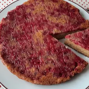 Torta Rovesciata alla Frutta con Farina di Mais Fine