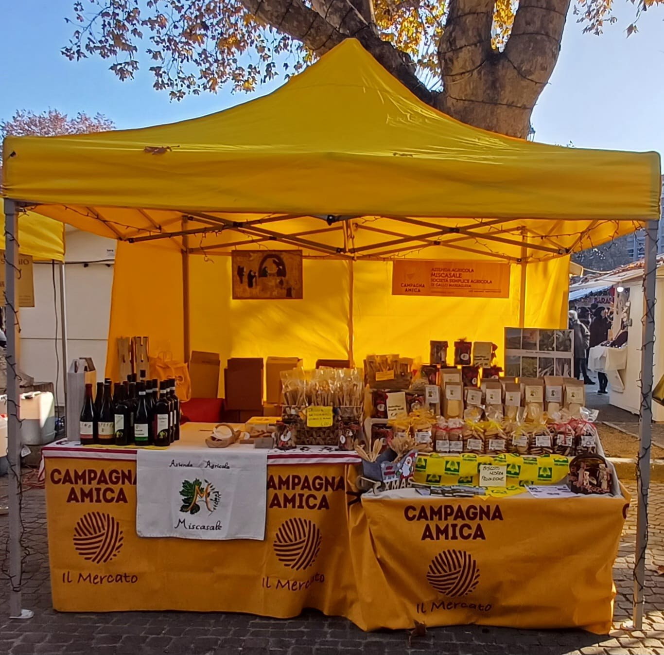 The Miscasale stall at the Campagna Amica Christmas market